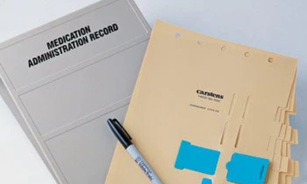 10 Essential Sections To Have in a Medical Binder