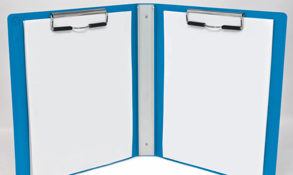 Which Medical Professionals Should Carry Clipboards?